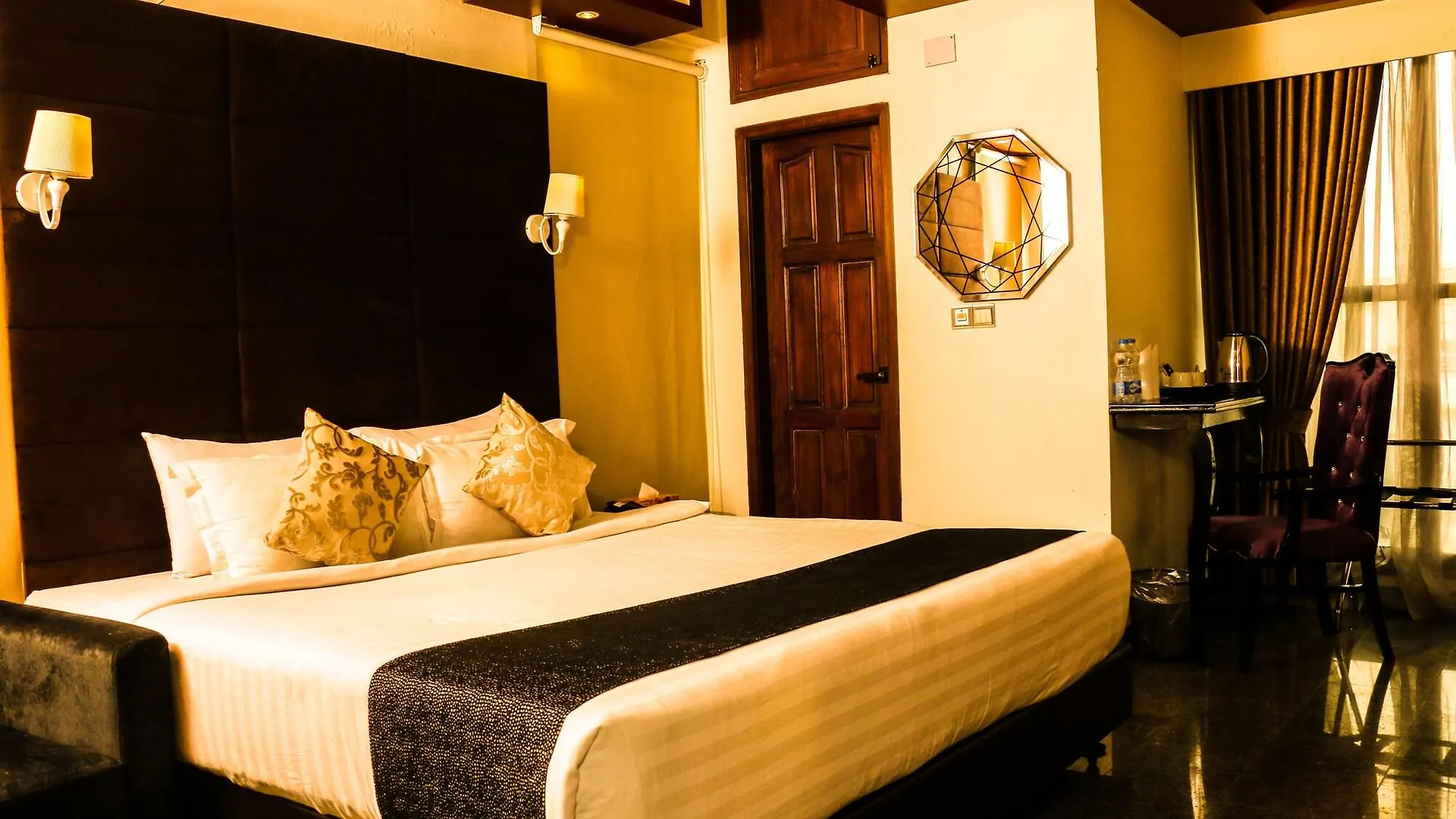 Monsoon Inn Dhaka Hotel