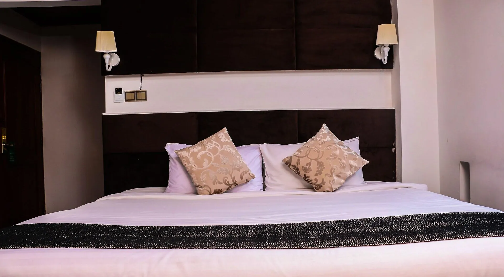 Monsoon Inn Dhaka 4*,