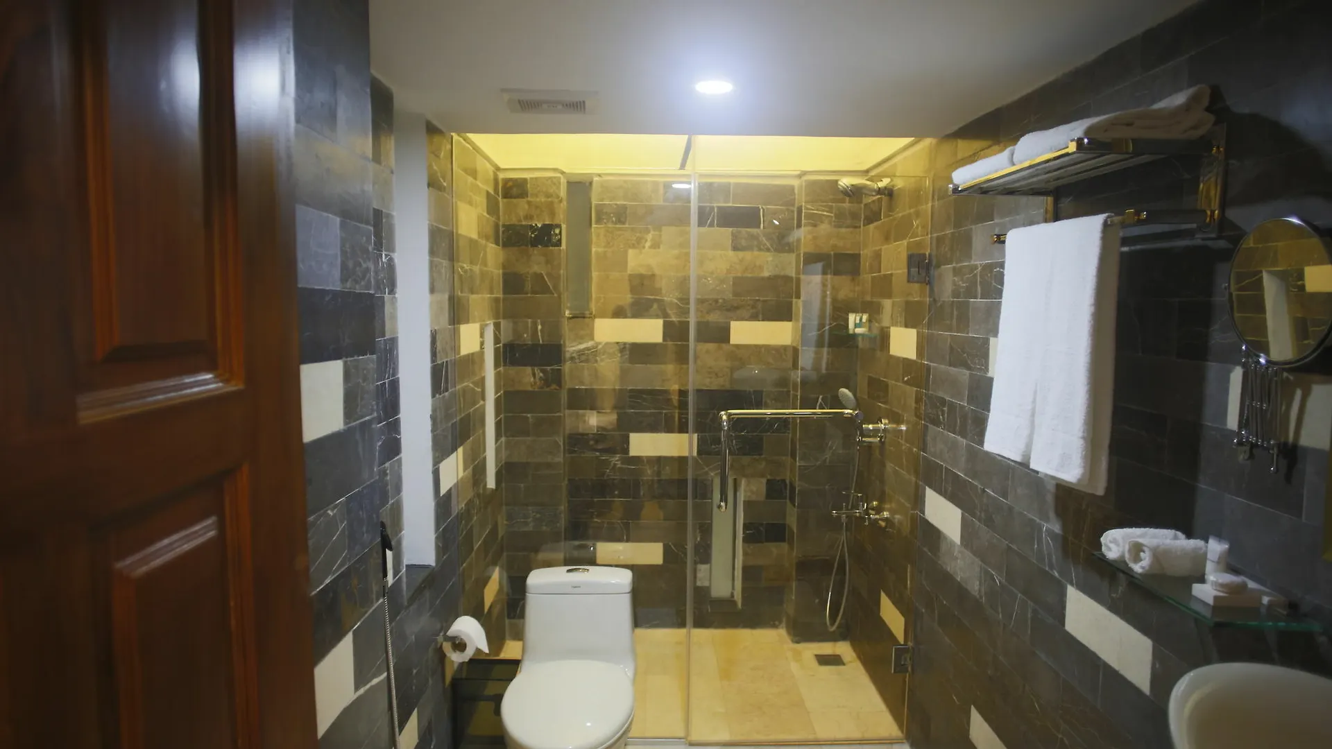 Monsoon Inn Dhaka 4*,  Bangladesh
